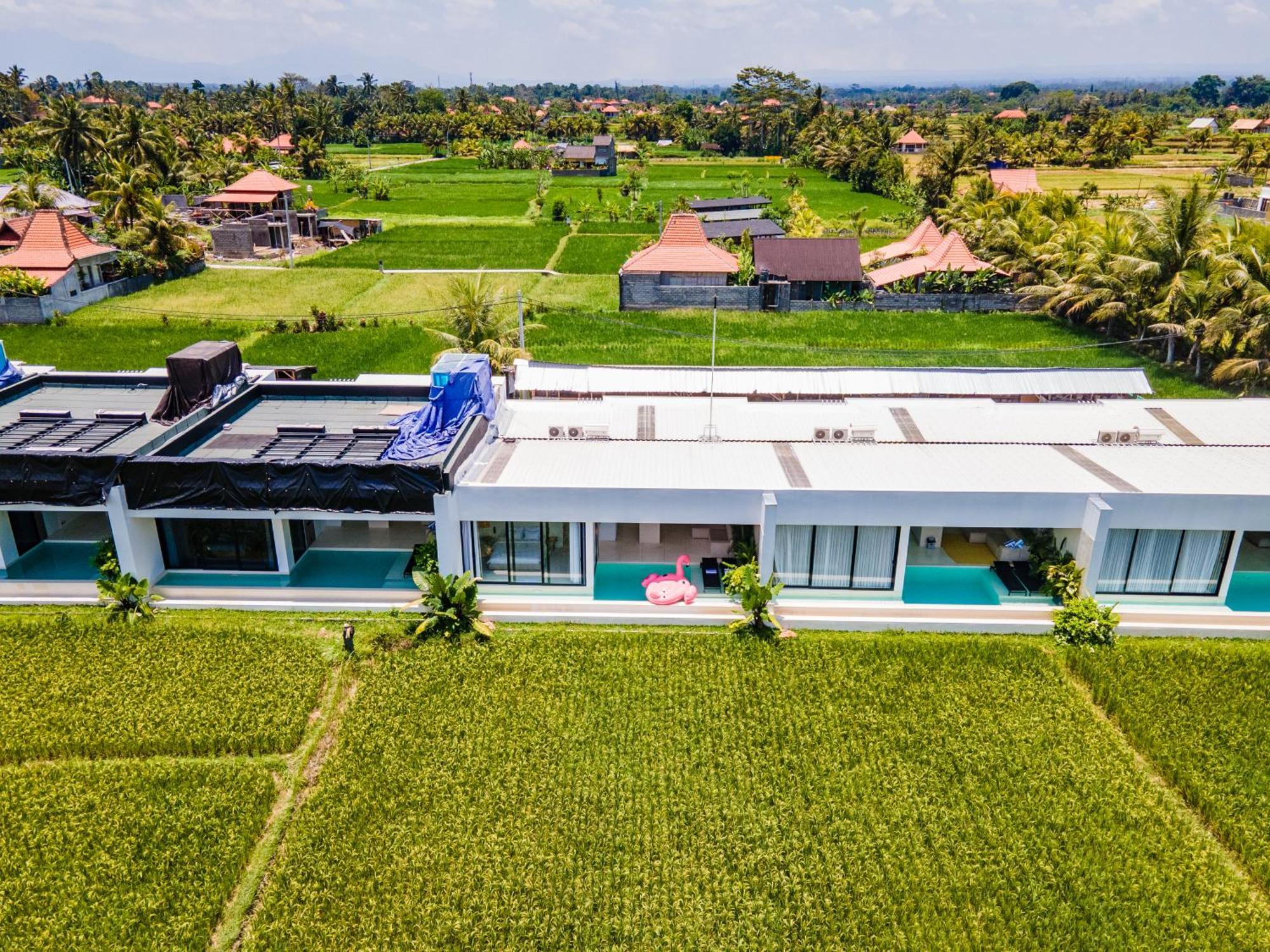 Flow Iii Villa